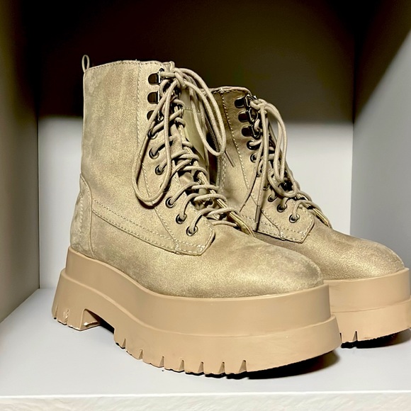 Boots - Picture 1 of 1